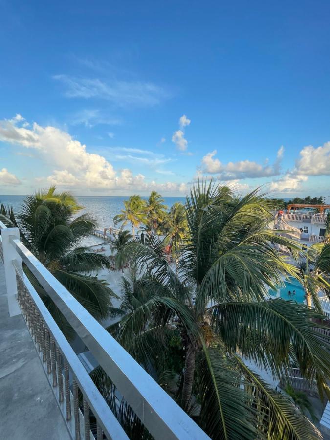 Caye Caulker Beach Hotel Eksteriør billede
